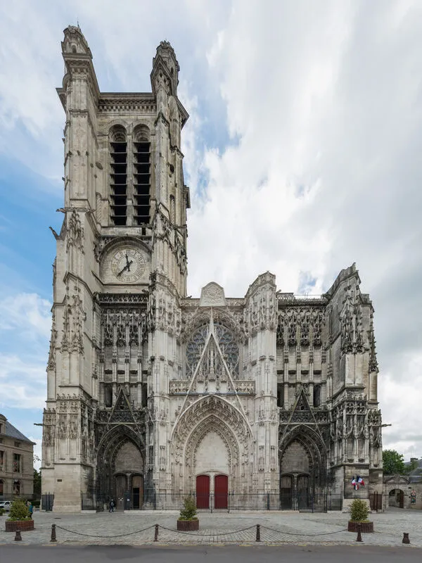Aube: Troyes and the Champagne Country