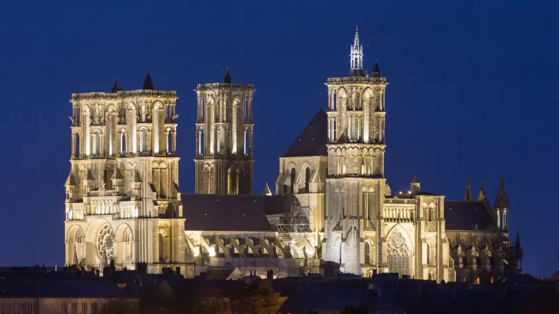 Aisne: Laon's Medieval Citadel and the Chemin des Dames