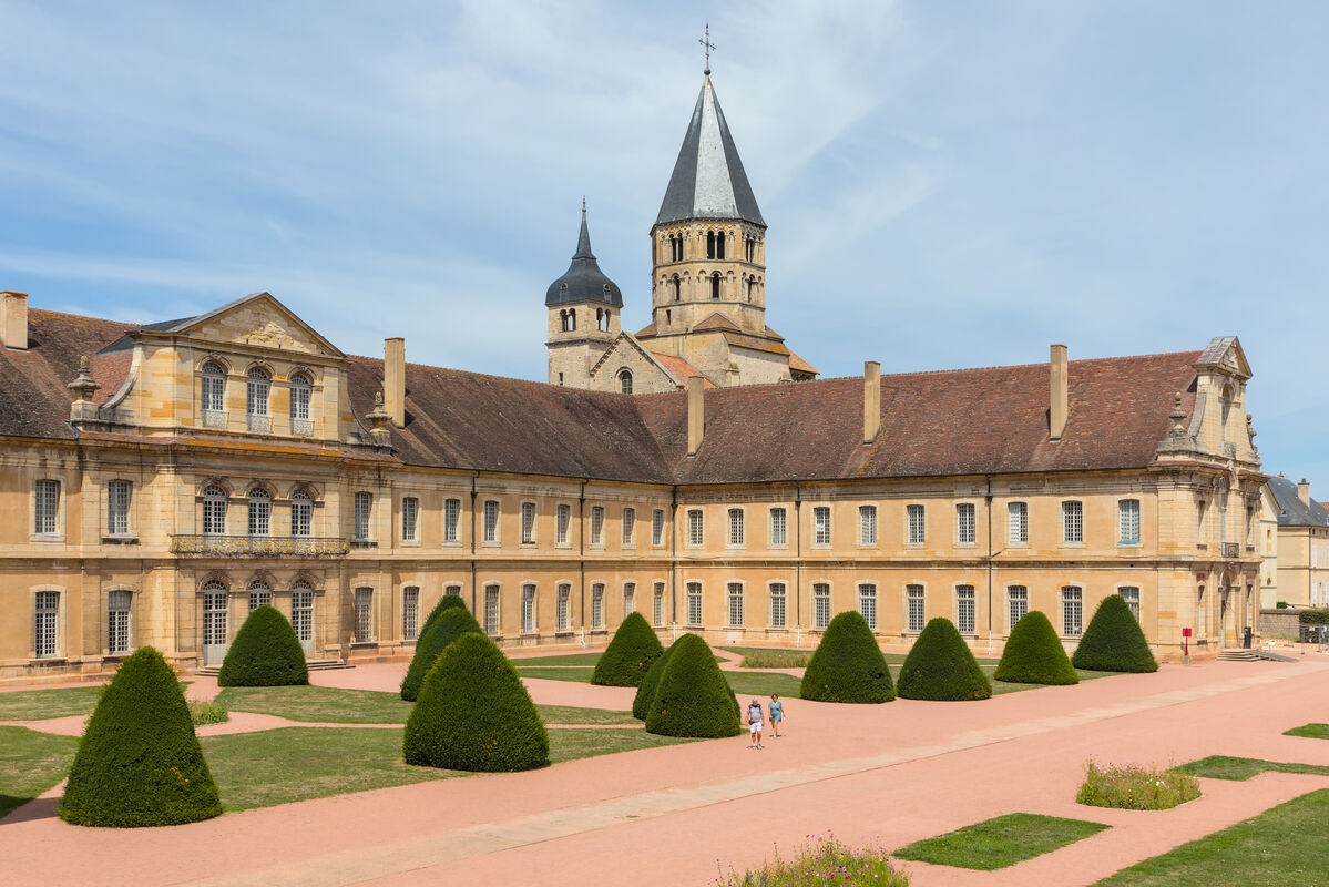 Saône-et-Loire : Cluny, Tournus et le Charolais